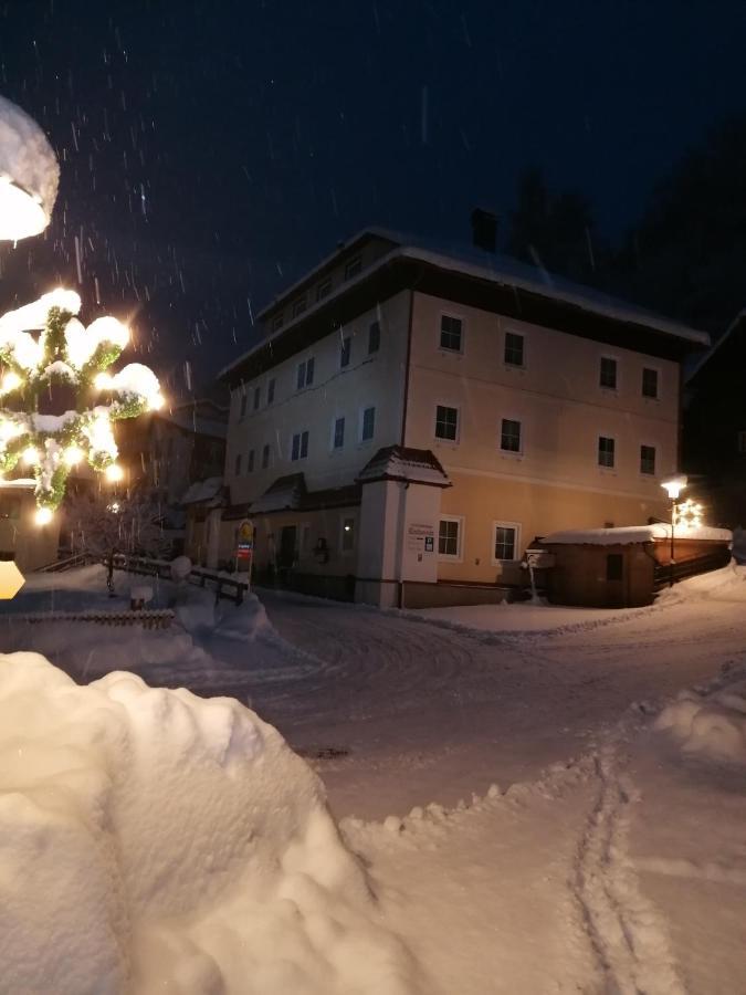 Hotel Kirchenwirt Bad Kleinkirchheim Bagian luar foto