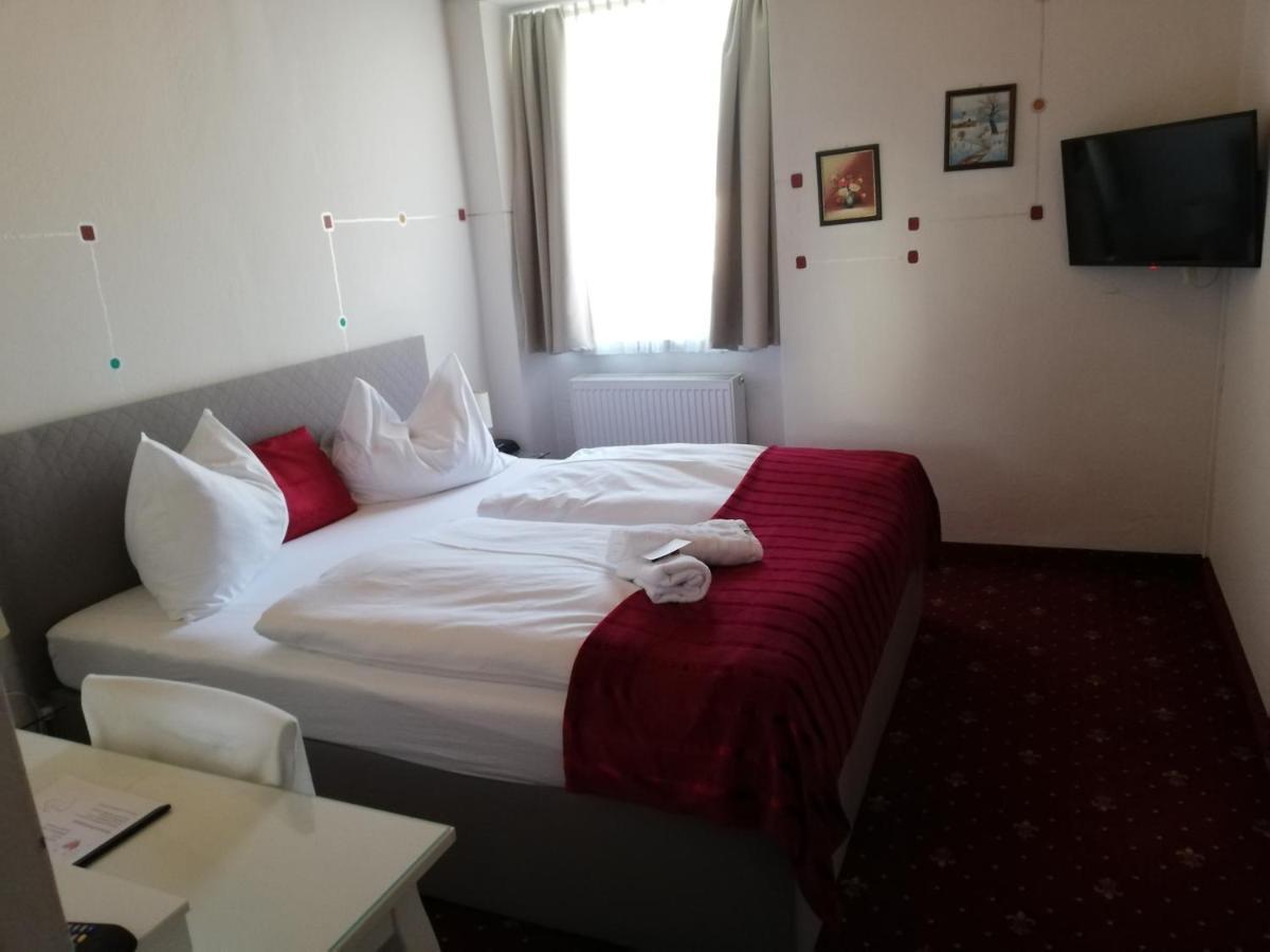 Hotel Kirchenwirt Bad Kleinkirchheim Bagian luar foto