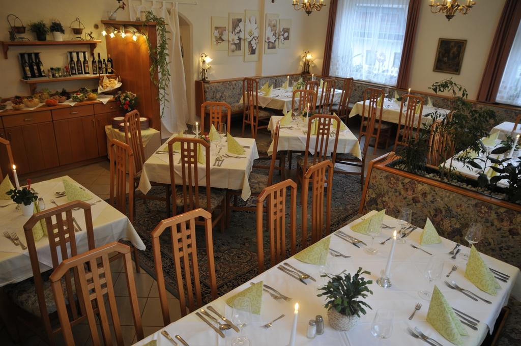 Hotel Kirchenwirt Bad Kleinkirchheim Bagian luar foto