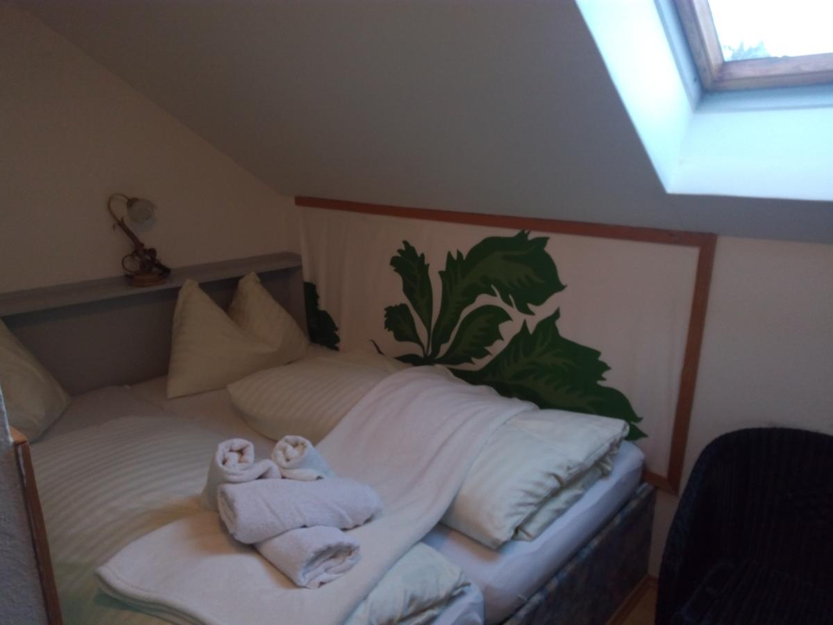 Hotel Kirchenwirt Bad Kleinkirchheim Bagian luar foto