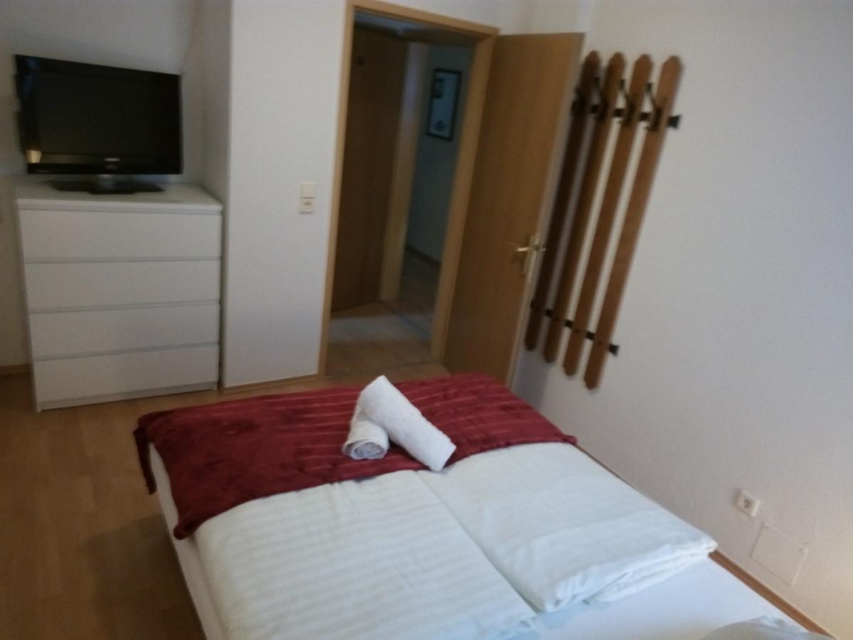 Hotel Kirchenwirt Bad Kleinkirchheim Bagian luar foto