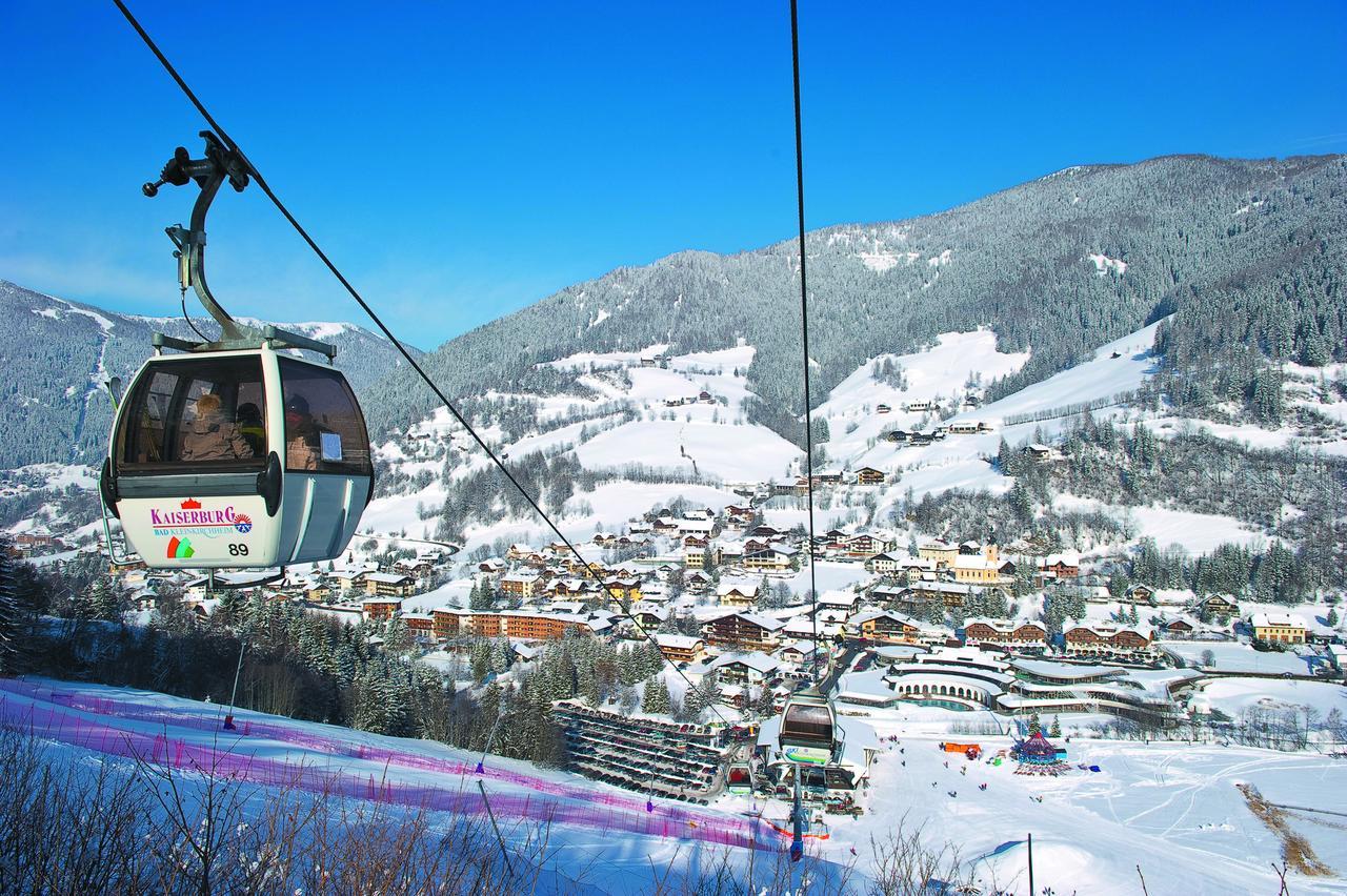 Hotel Kirchenwirt Bad Kleinkirchheim Bagian luar foto
